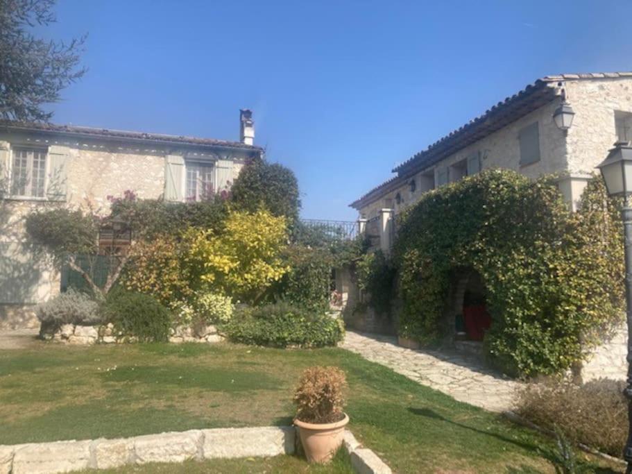 Appartement Agreable Chambre D'Hotes Avec Vue Sur Les Collines à La Colle-sur-Loup Extérieur photo